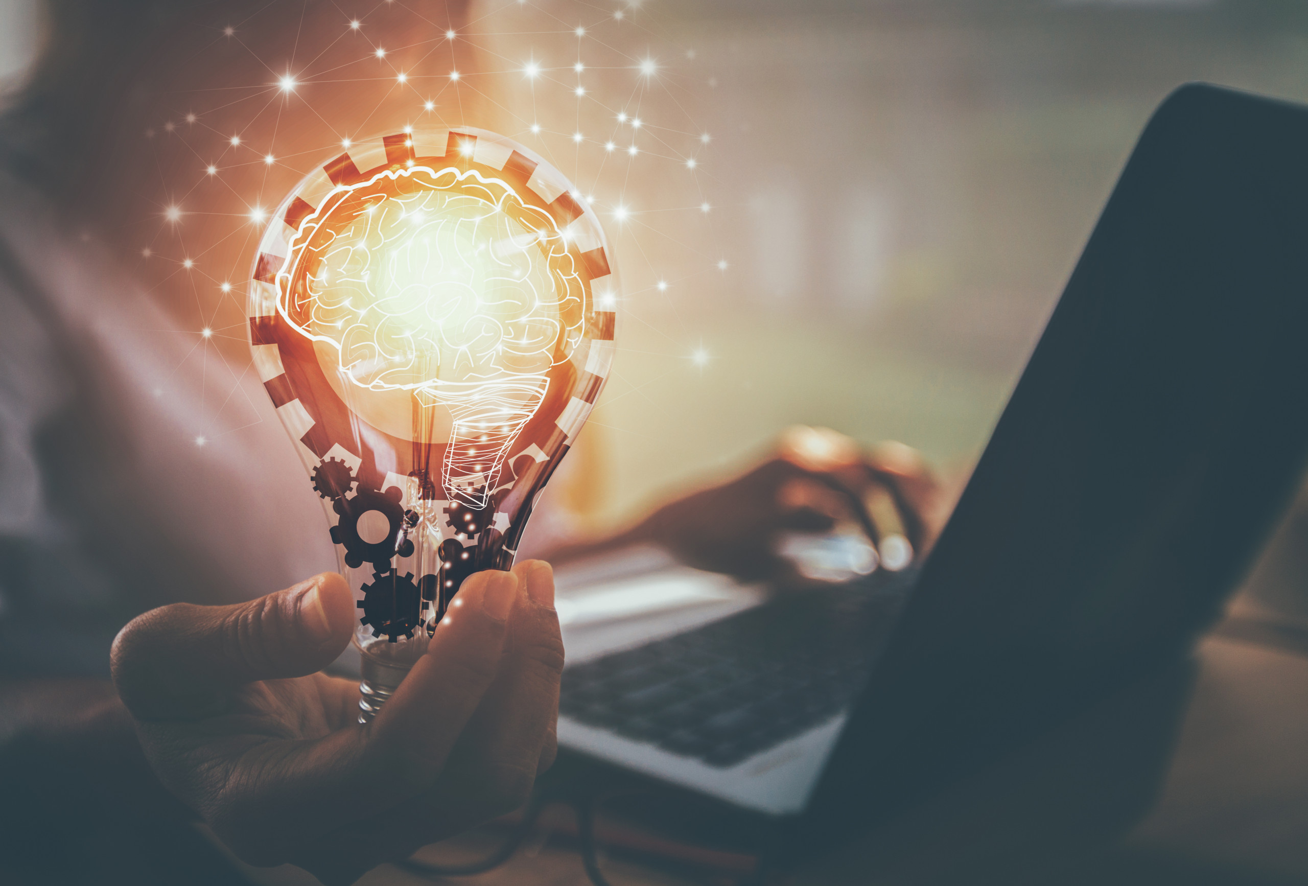 laptop-lightbulb-idea laptop-lightbulb-idea