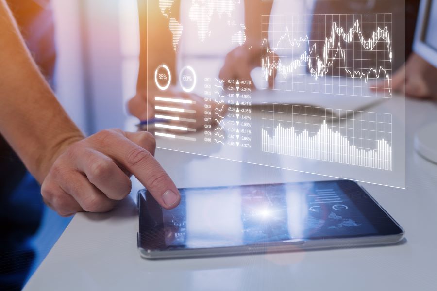 tablet-software-business-analytics-data-resized tablet-software-business-analytics-data-resized